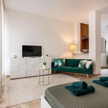 Vicino Milano, E Mxp Apartment Busto Arsizio