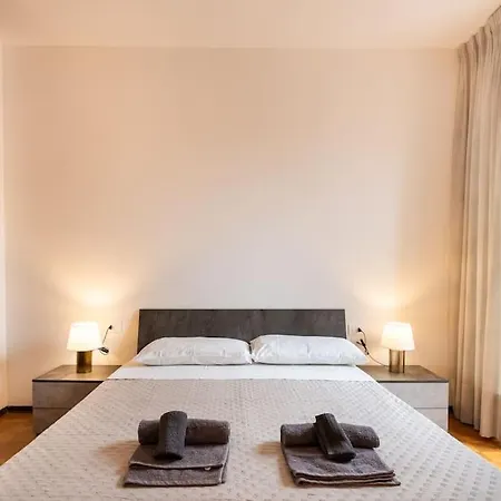 Vicino Milano, E Mxp * Busto Arsizio